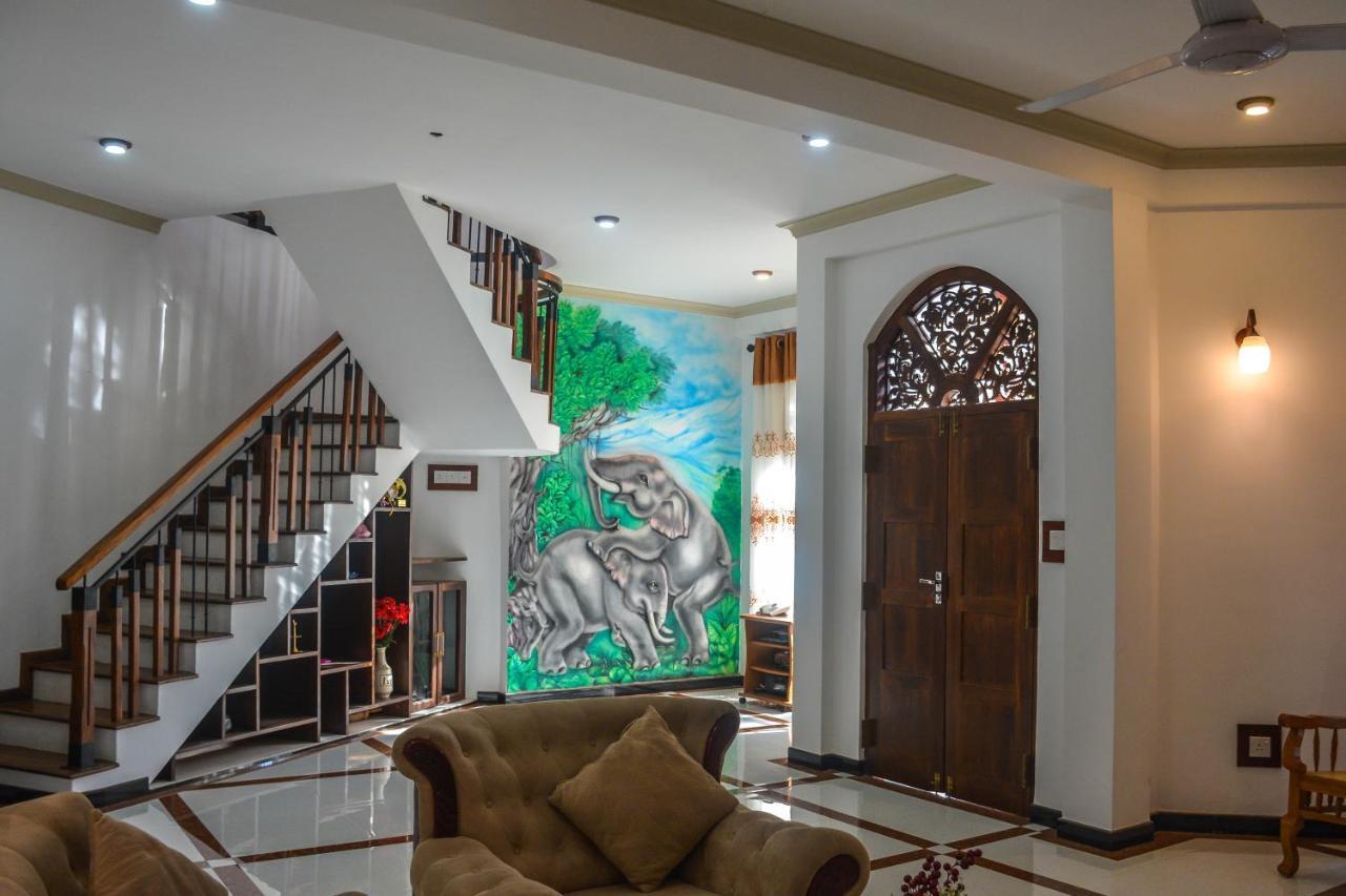 Janu Homestay แทนกาลเล ภายนอก รูปภาพ
